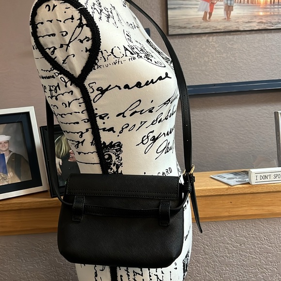 Calvin Klein small shoulder bag/wallet  with adjustable strap, black NWOT - Picture 6 of 7